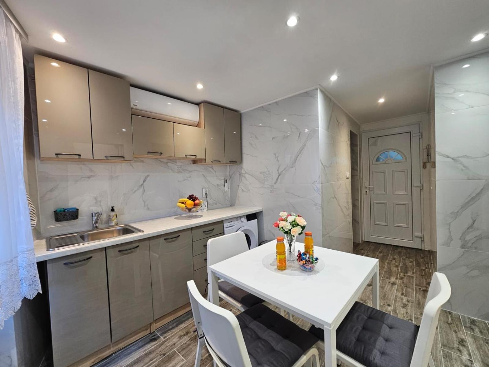 Apartment Centar Ri *